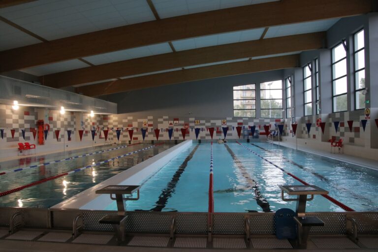 Swimming pool at the General Integration School Complex No. 3 on Strąkowa Street in Cracow
